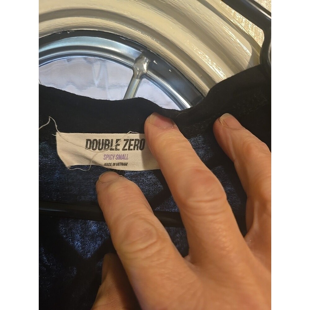 Double Zero Shirt Womens Spicy Small Black Long Sleeve Crop Top Soft - Picture 2 of 6